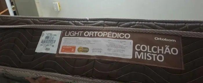 Colchão viúva, semi-novo