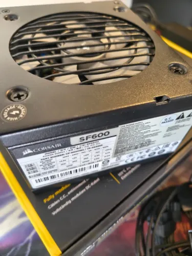 Fonte SFX Corsair SF600 Platinum 600w