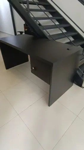 Mesa de Escritório Nova 1.50m x 70cm x 75cm Altura - Entrego