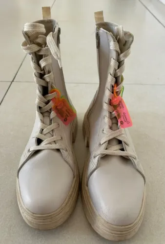Bota bege