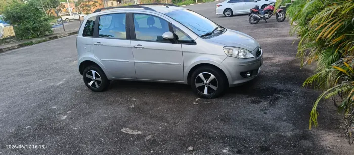 Fiat Idea Attractive 1.4 Fire Flex 8V 5P 2012