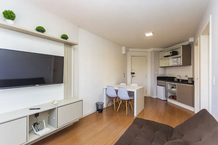 STUDIOS DO BOSQUE  Ap com 01 dormitório para lugar - R$ 1.990,00 liq /mês + taxas - Juvevê