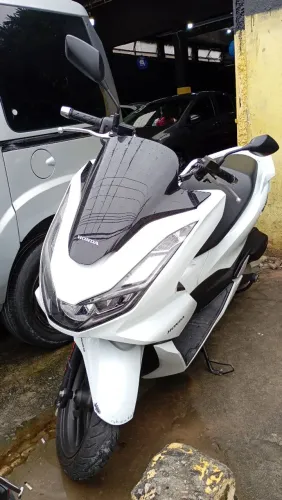 PCX BRANCA 2024
