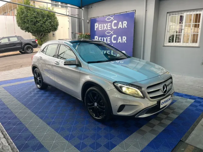 Mercedes-Benz GLA 200 Vision 1.6/1.6 TB 16V Flex Aut. 2015
