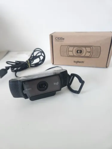 Webcam Logitech C920e Full HD 1080p - Estado de Nova!