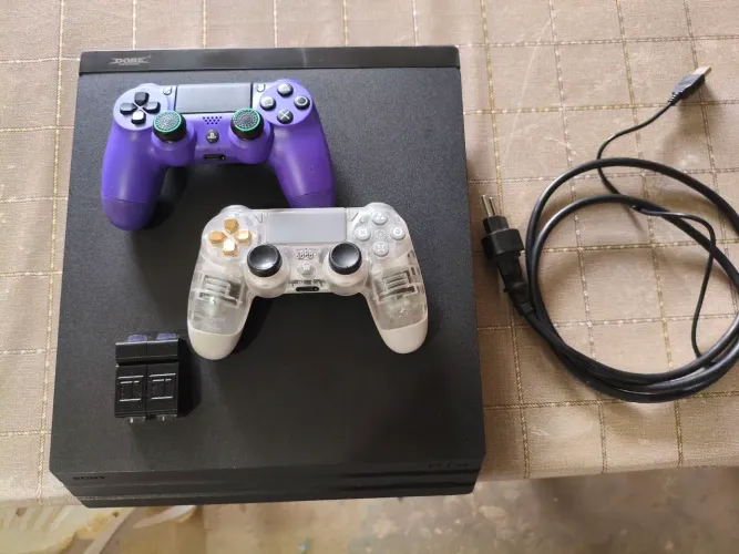 Troco ps4 pro em ps5(dou volta)