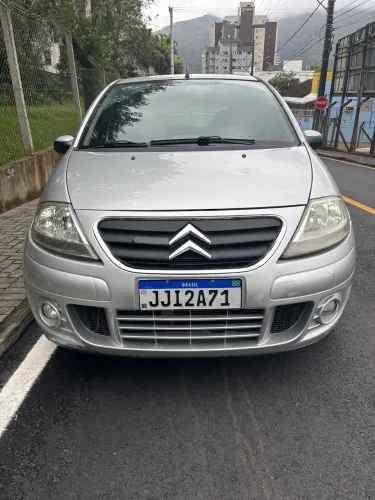 Citroen C3 GLX 1.4/ GLX Sonora 1.4 Flex 8V 5P 2012