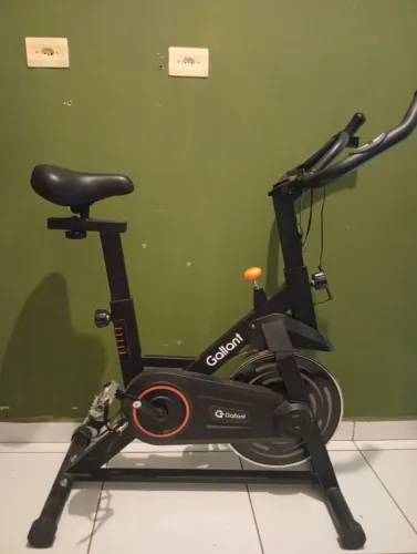 Bicicleta Ergométrica Spinning Gallant Trainer Roda de 6kg
