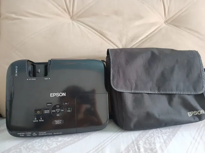 Projetor Epson PowerLite s10+