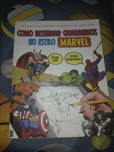 Livro - Como desenhar quadrinhos no estilo Marvel