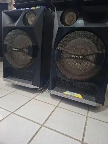 Carrinho de passeios  novo