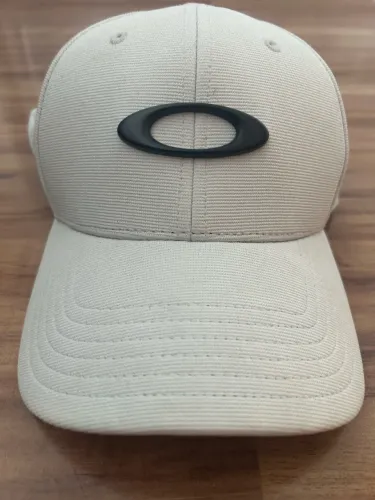 Vendo boné oakley 
