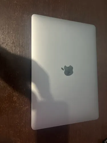 MacBook Air M1 Atualizado 2026. Bateria 7h