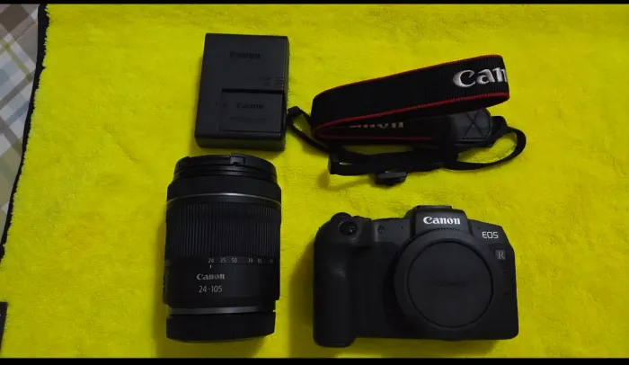 Canon RP com lente rf 24-105mm