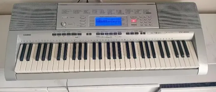 Teclado Musical Casio CTK-4000