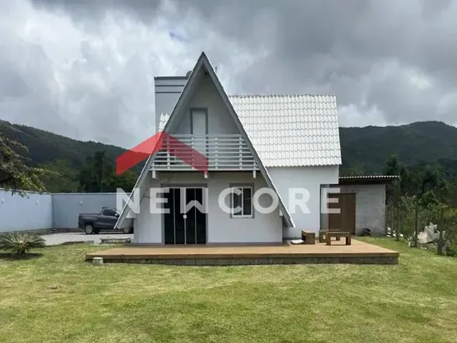 Casa em Servidao da Estrada Geral da Encantada - Encantada - Garopaba/SC