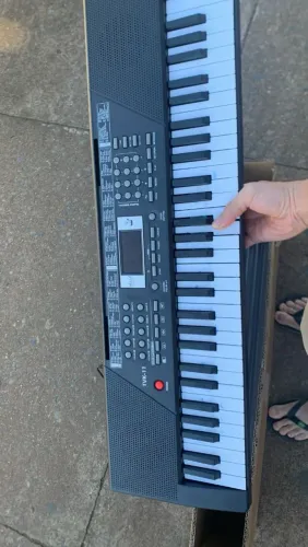 Vendo ou troco TECLADO