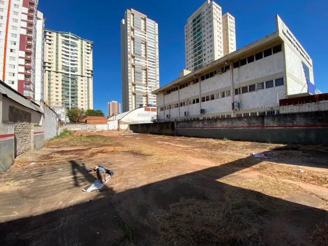 LOTE, 750M² ÁREA DE TERRENO À VENDA EM SETOR BUENO
