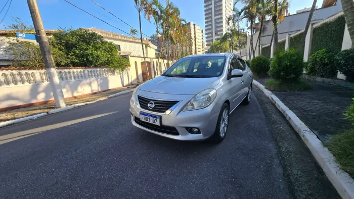 Nissan Versa SL 1.6 16V Flex Fuel 4P Mec. 2013