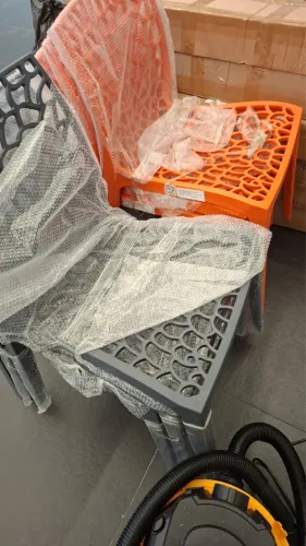 Cadeira Coral Orange e Grey