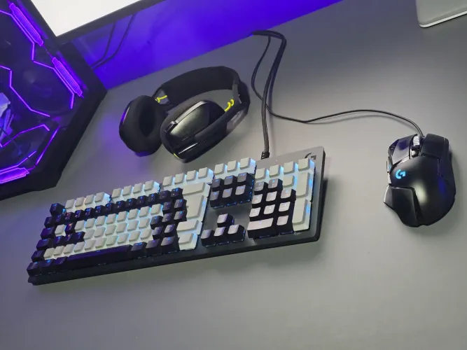 Kit Gamer Logitech Teclado+Headset +Mouse analiso trocas