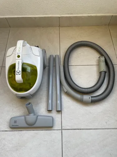 Aspirador de Pó Electrolux Lite 1400w