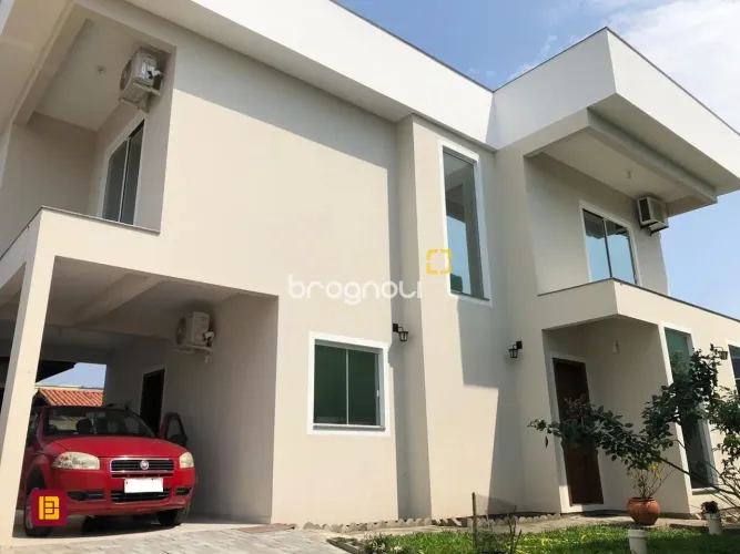 Casa com 4 dormitórios à venda, 197 m² por R$ 1.480.000,00 - Campeche - Florianópolis/SC