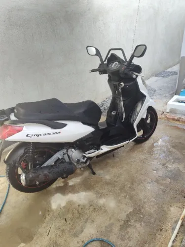 CITYCOM 300i