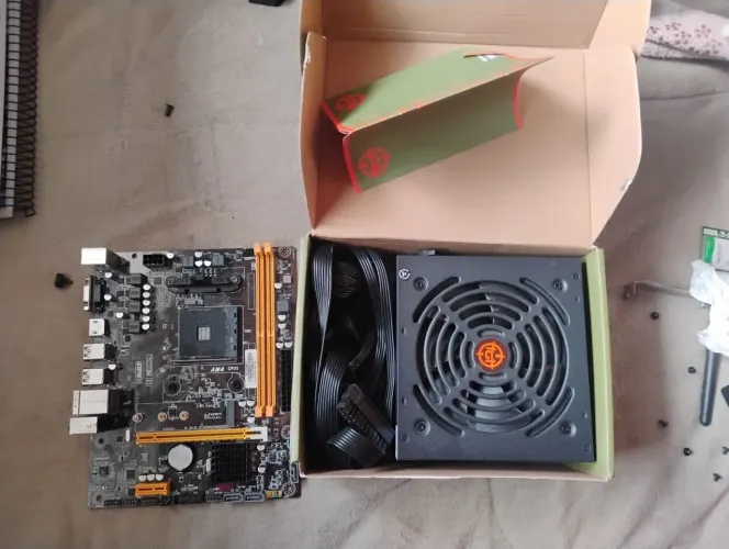 KIT PLACA MÃE A520 E FONTE TGT ENFIELD (NÃO ACEITO TROCAS E NEM ABAIXO VALOR) 