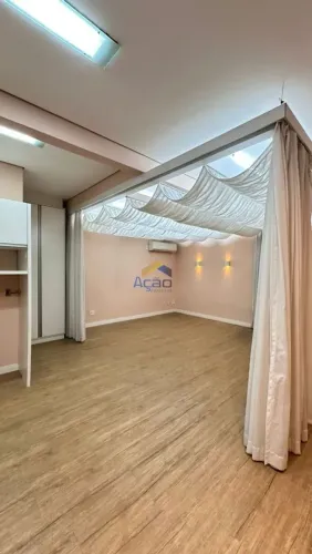 Sala Comercial Para Locação - Semi Mobiliada Com 108m² no bairro Centro em Itajaí/SC