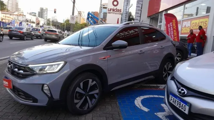 Volkswagen Nivus Highline 1.0 200 TSI Flex AUT 2024