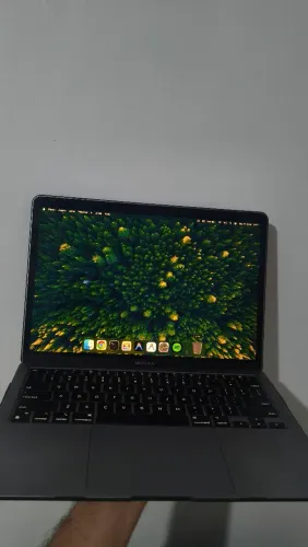 MacBook Air M1 16GB RAM 256GB
