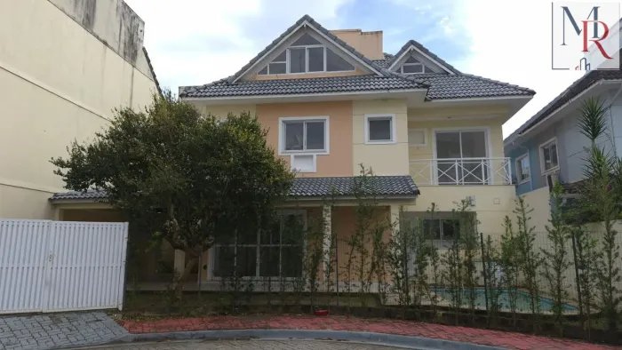 Casa Triplex à Venda no Recreio 313m², 3 Suítes e Piscina