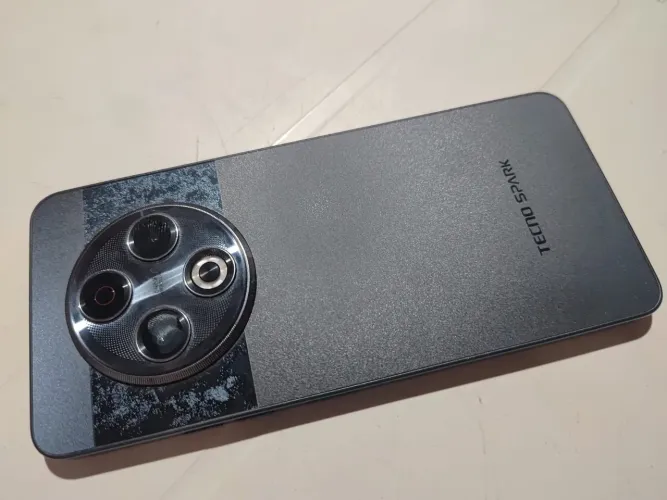 Tecno Spark 30