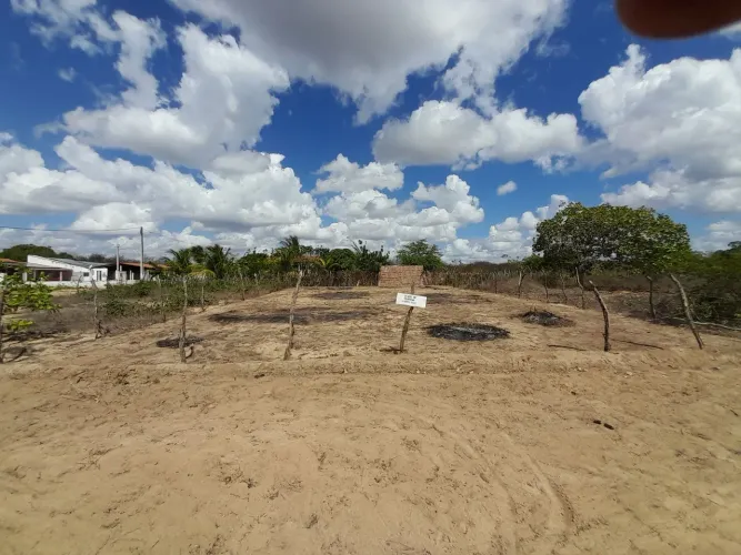 Vende-se terreno