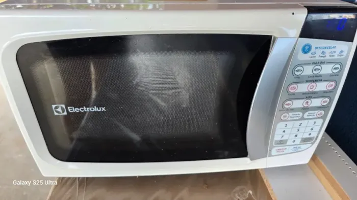 Microondas Eletrolux 20L