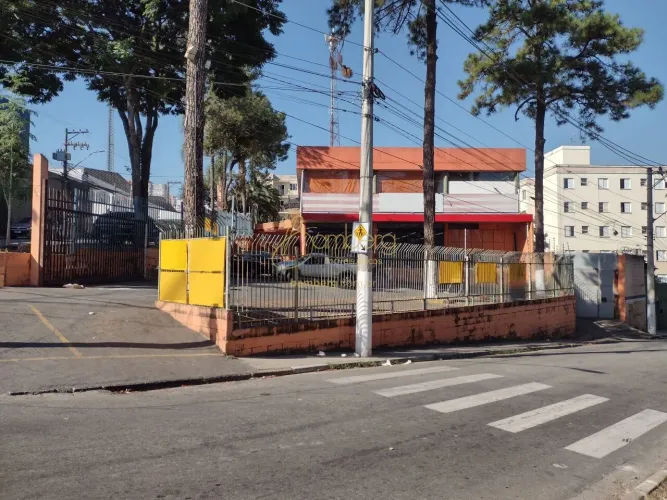 Prédio comercial - Região de Osasco - Bairro de Santa Maria