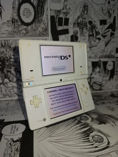 Nintendo DSi branco + carregador