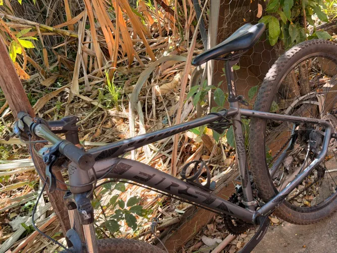 Bicicleta semi nova