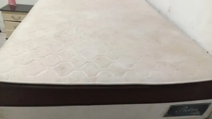 Vende cama box conjugada
