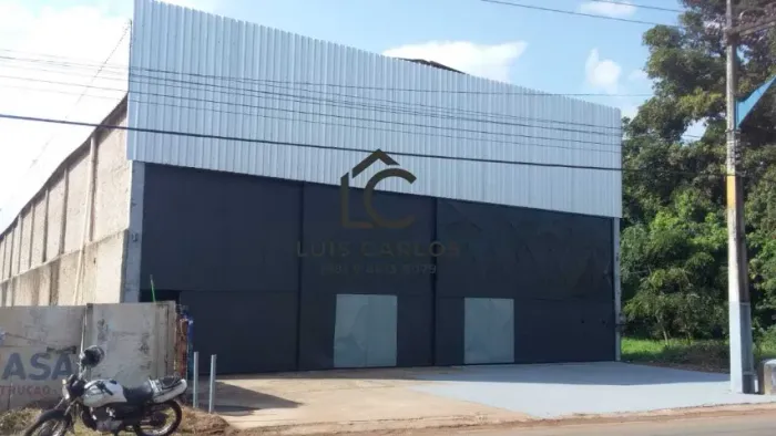 VENDO Galpão Comercial de 698m² no Turu - Frente Ampla de 17m