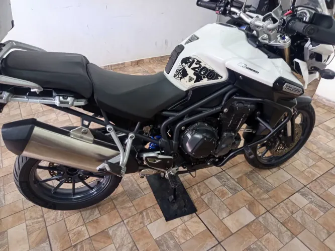 Tiger 1200 Explorer ano 2015