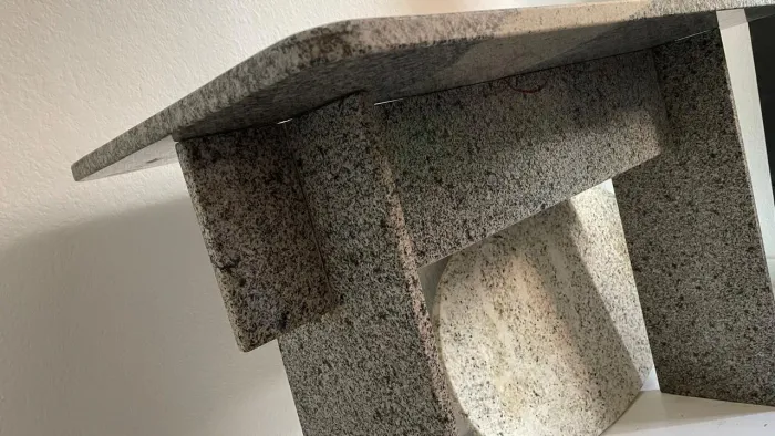Mesa escrivaninha/parador de mármore 
