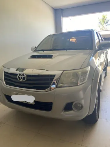 Toyota Hilux CD SR D4-d 4X4 3.0 TDI Dies Aut. 2015