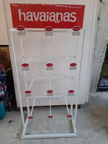 Expositor havaianas