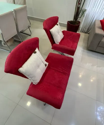 Vendo Poltrona vermelha 