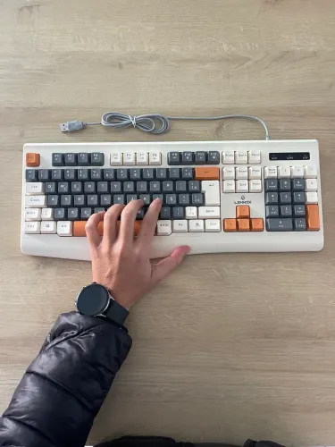 Teclado pouco usado Lehmox Gamer com mouse