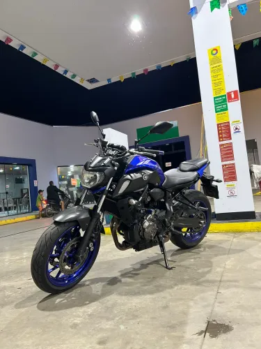? YAMAHA MT-07 À VENDA! ?