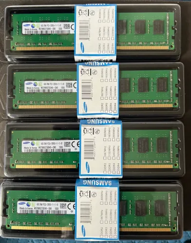 Memória Ram Samsung 4GB DDR3 1600MHz NOVA