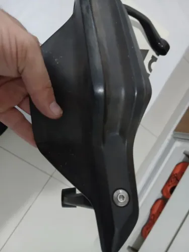 Protetor de punho modelo F800 GS